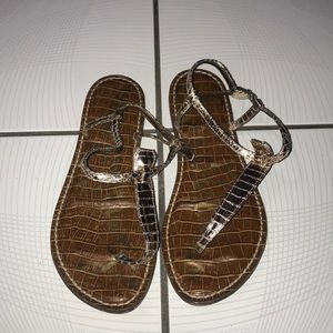 Rose gold metallic thong sandals
